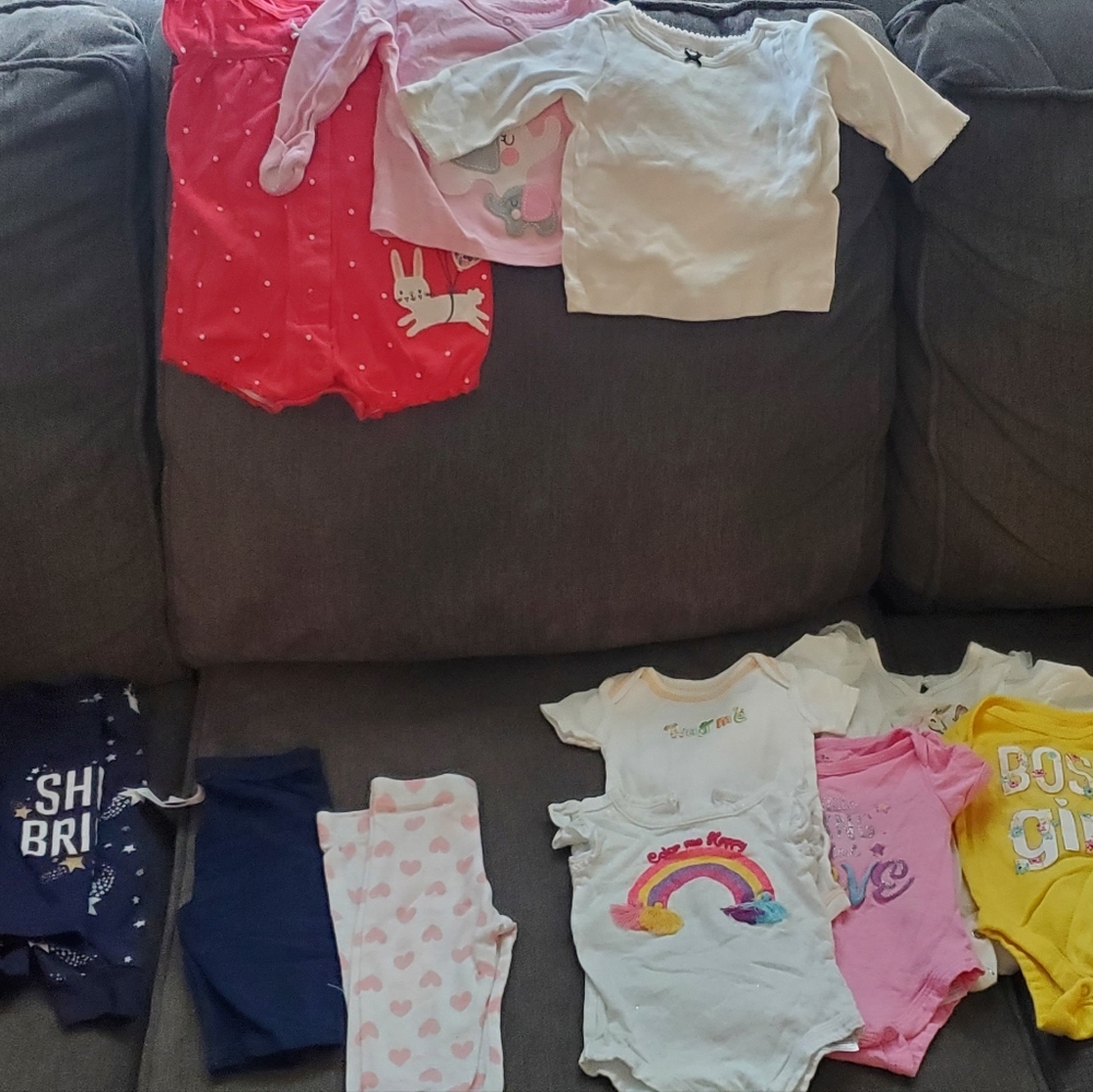 0-3mo Girls Clothing Bundle